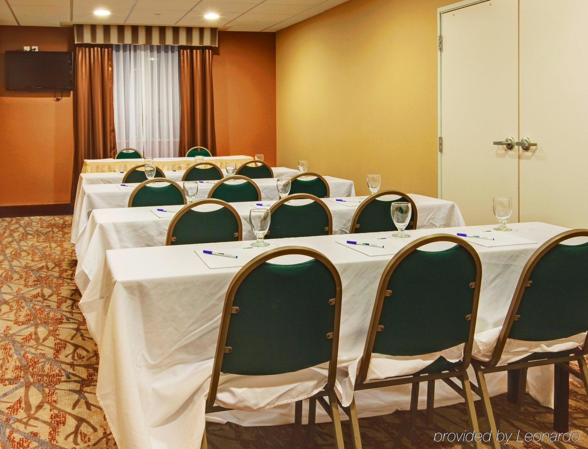 Holiday Inn Express Hotel & Suites Hamburg By Ihg Facilities photo