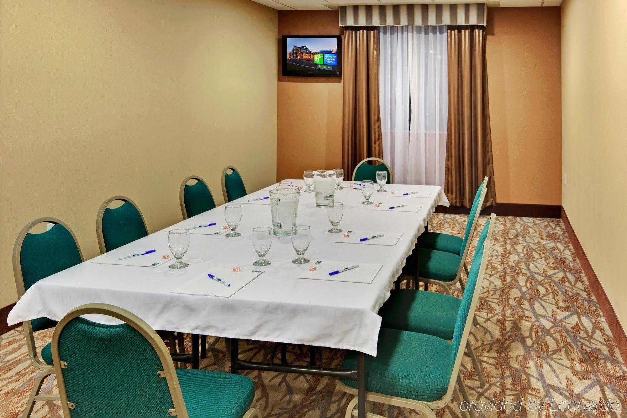 Holiday Inn Express Hotel & Suites Hamburg By Ihg Facilities photo